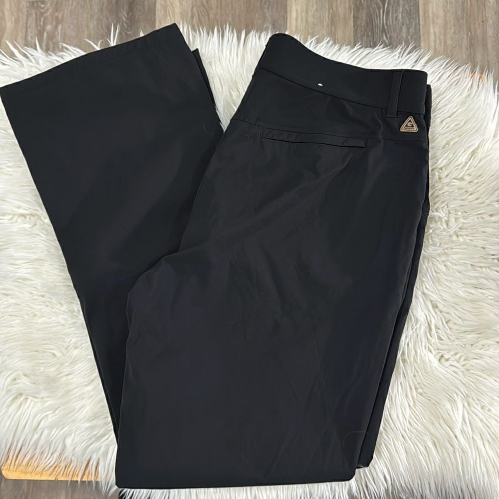 GERRY PANTS SIZE LARGE